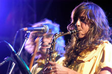 frf04_zutons_saya