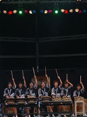 041002taiko4279.jpg
